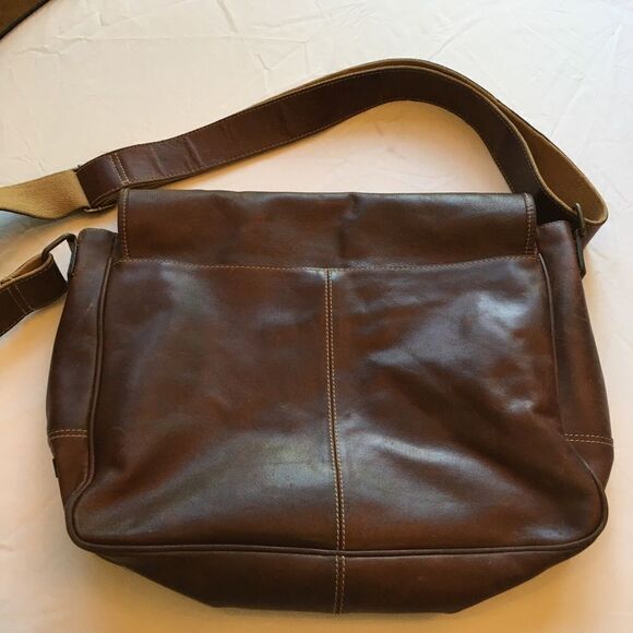 FOSSIL SATCHEL w Multiple Compartments & Organizer - Picture 2 of 10